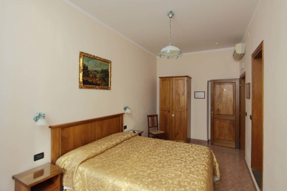 Hotel Margaret Firenze Bagian luar foto