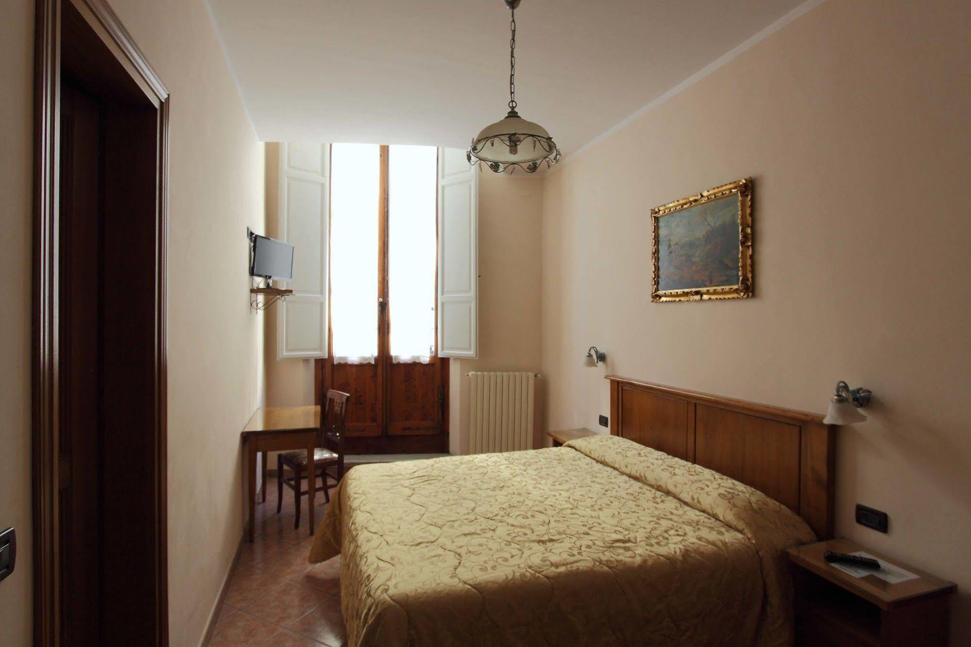 Hotel Margaret Firenze Bagian luar foto