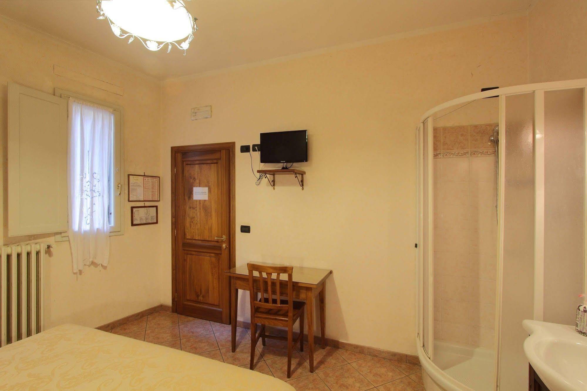 Hotel Margaret Firenze Bagian luar foto