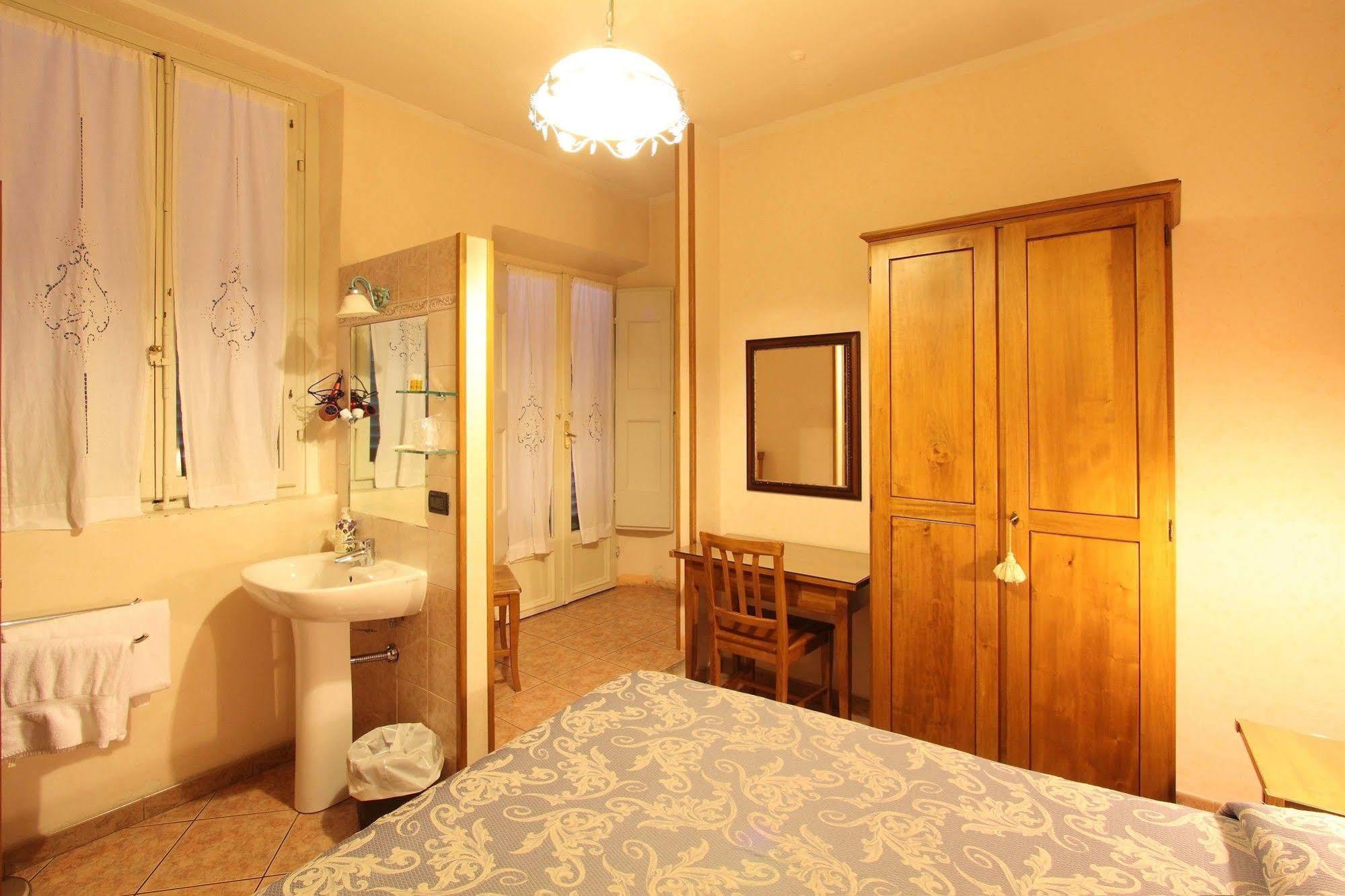 Hotel Margaret Firenze Bagian luar foto